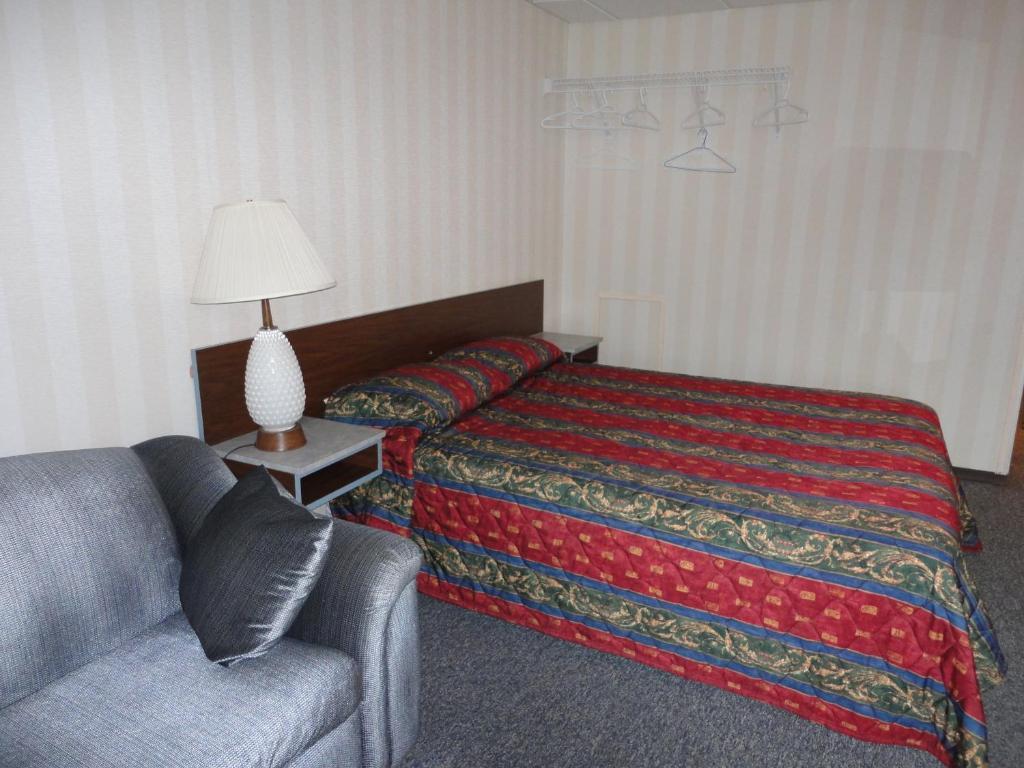 Springs Motor Inn Wainwright Номер фото