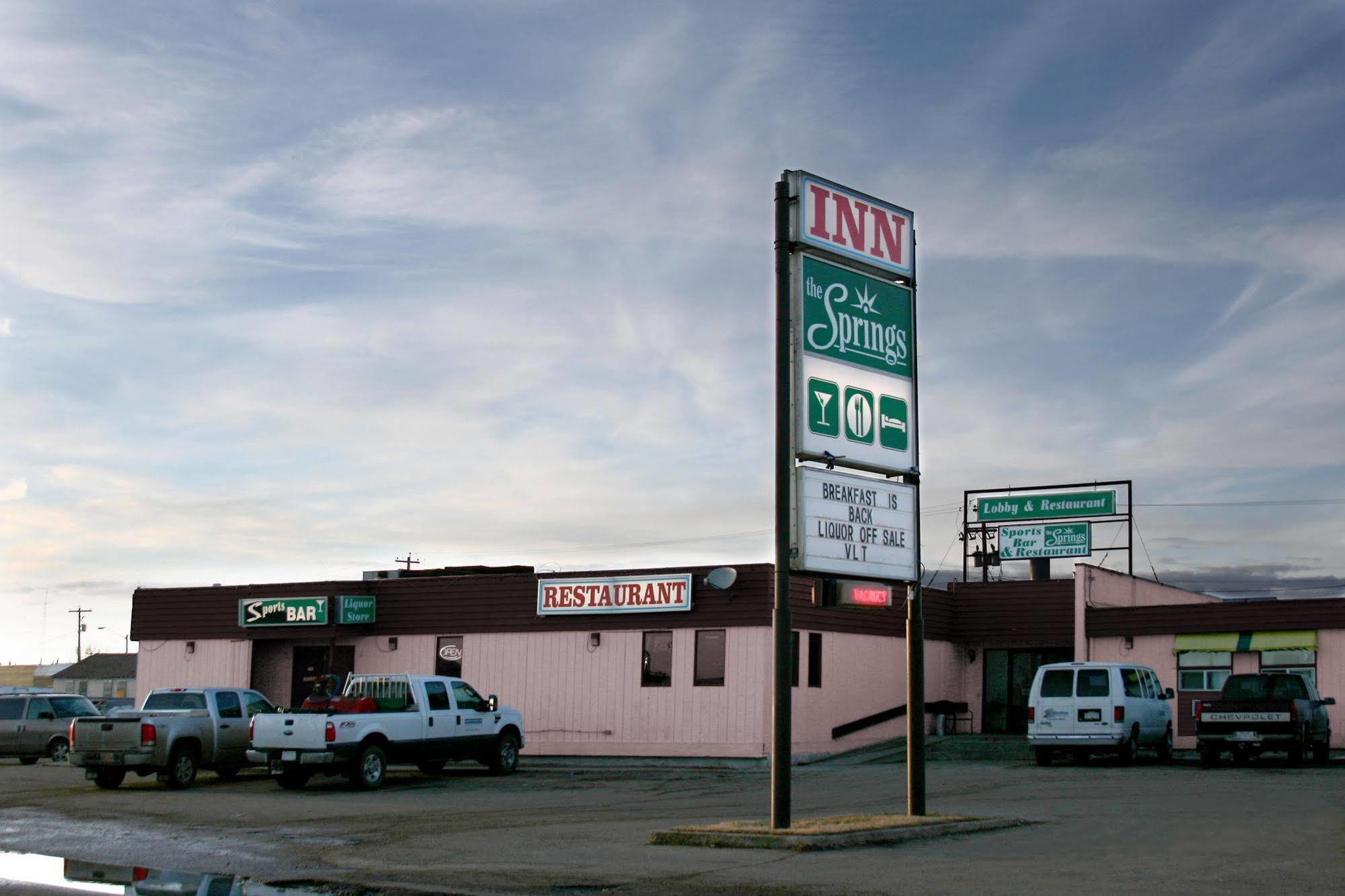 Springs Motor Inn Wainwright Экстерьер фото